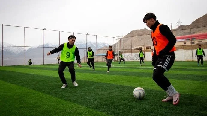 Players on a turf listed on Playsher